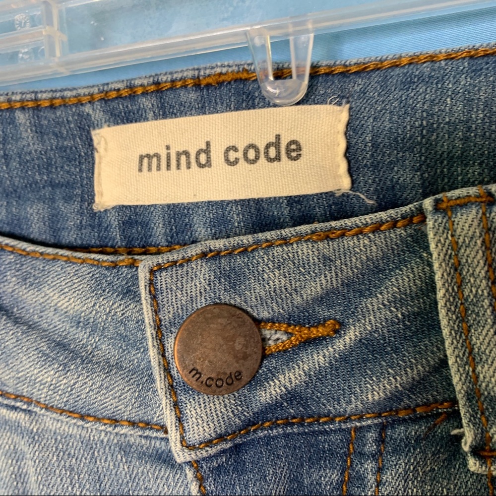 MindCode- Cropped Distressed Cuffed Jeans size 0 - Picture 9 of 10